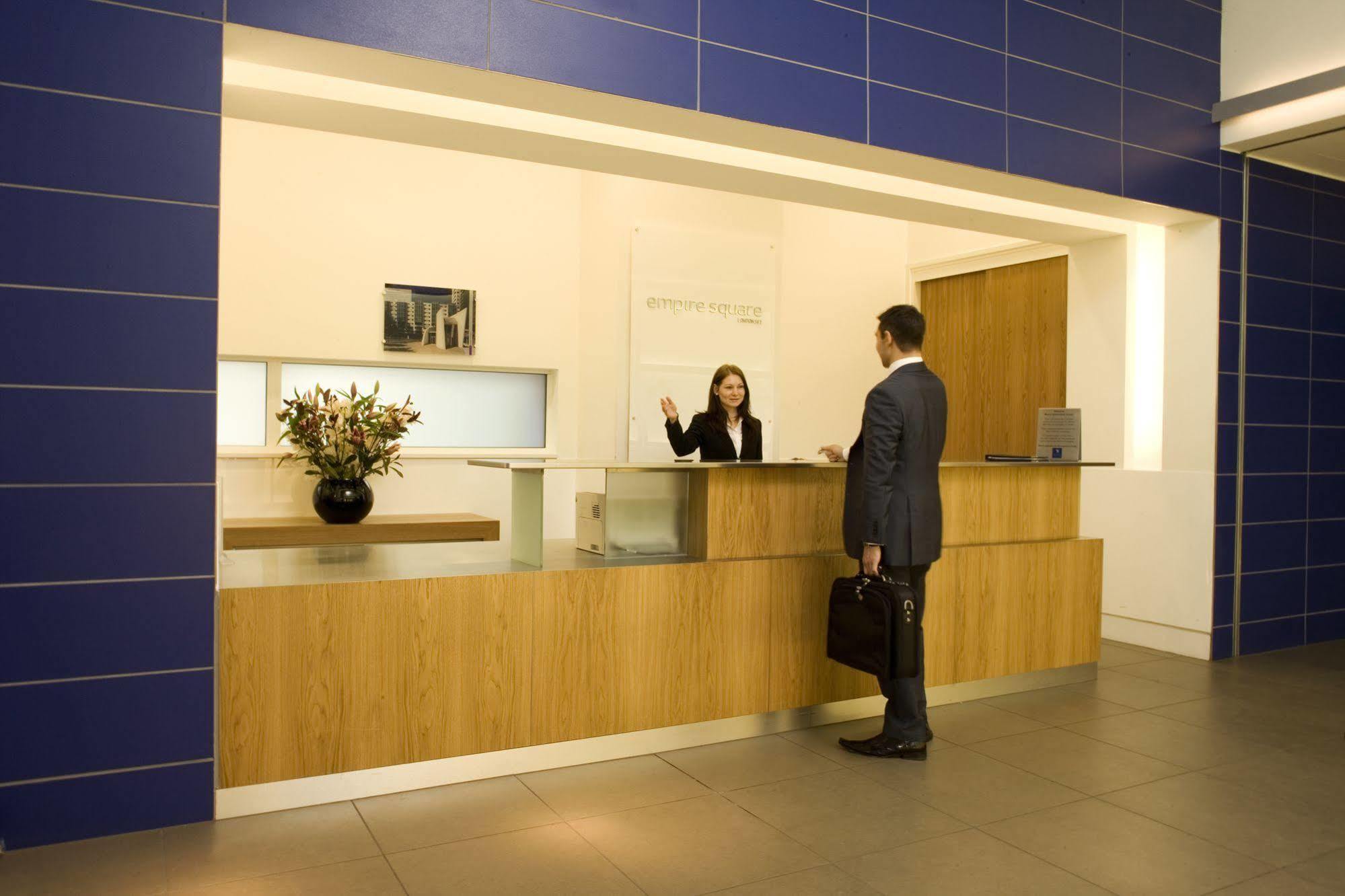 Marlin Apartments London Bridge - Empire Square Інтер'єр фото